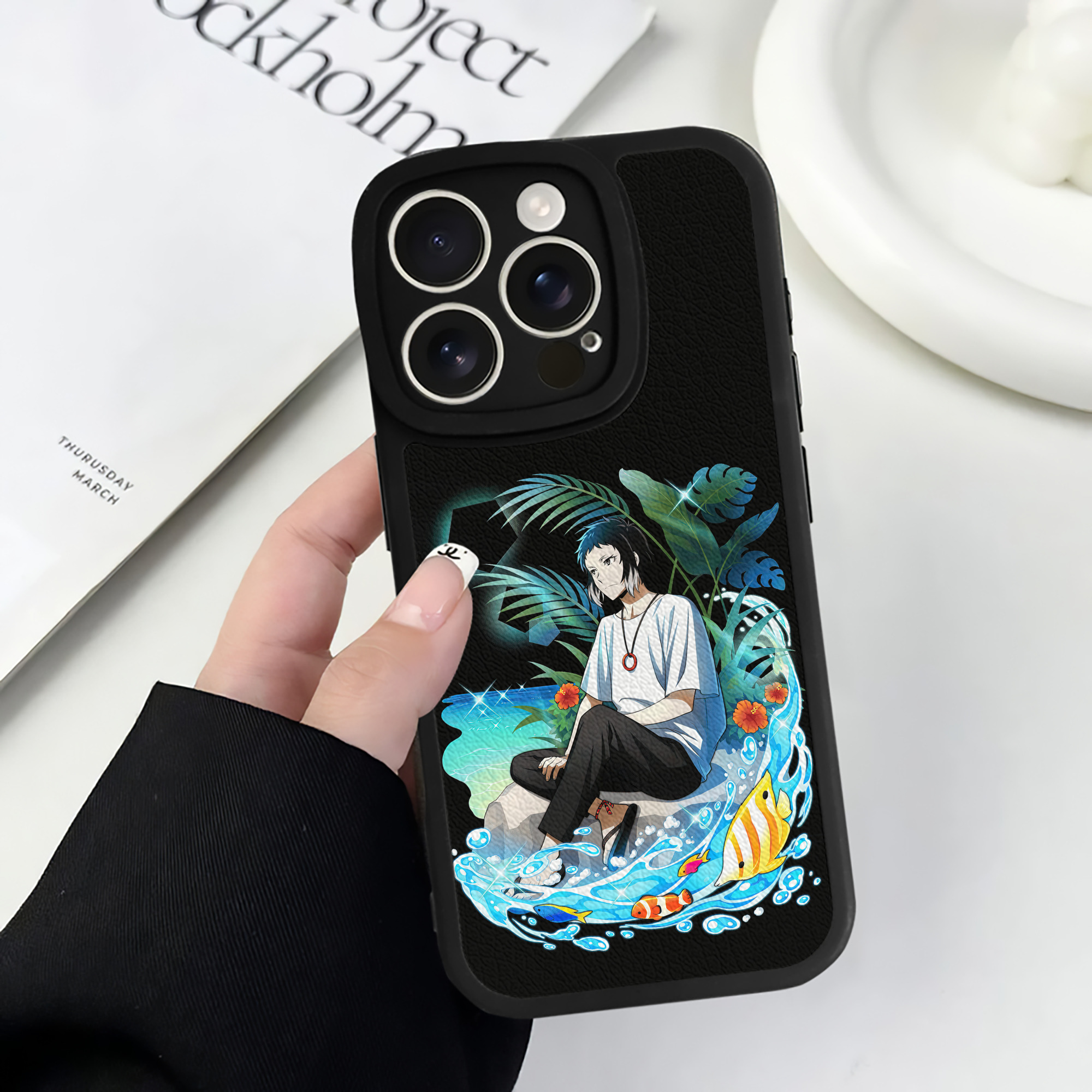 （画像用） 文豪ストレイドッグス Bungo Stray Dogs 【iPhone 16シリーズ対応】シリコンスマホケース（レザー調） 材質：シリコン